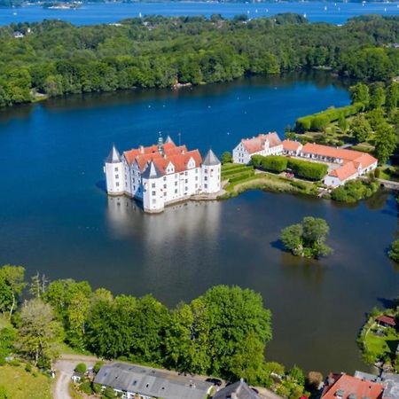 Ferienwohnung Am Schlosspark Глюксбург Екстер'єр фото