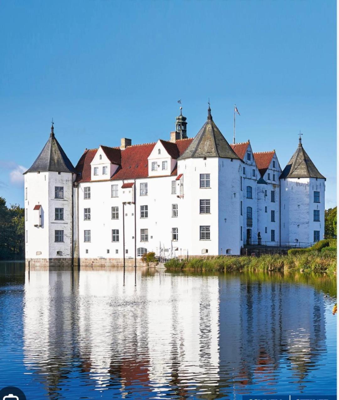 Ferienwohnung Am Schlosspark Глюксбург Екстер'єр фото